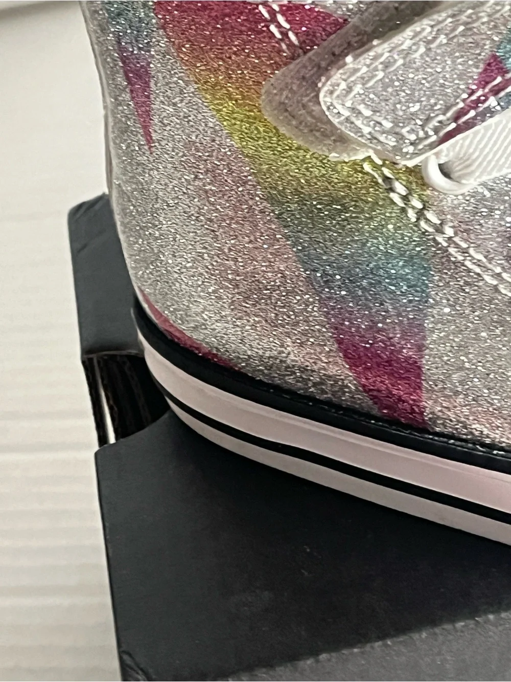 All Star size 9 good condition